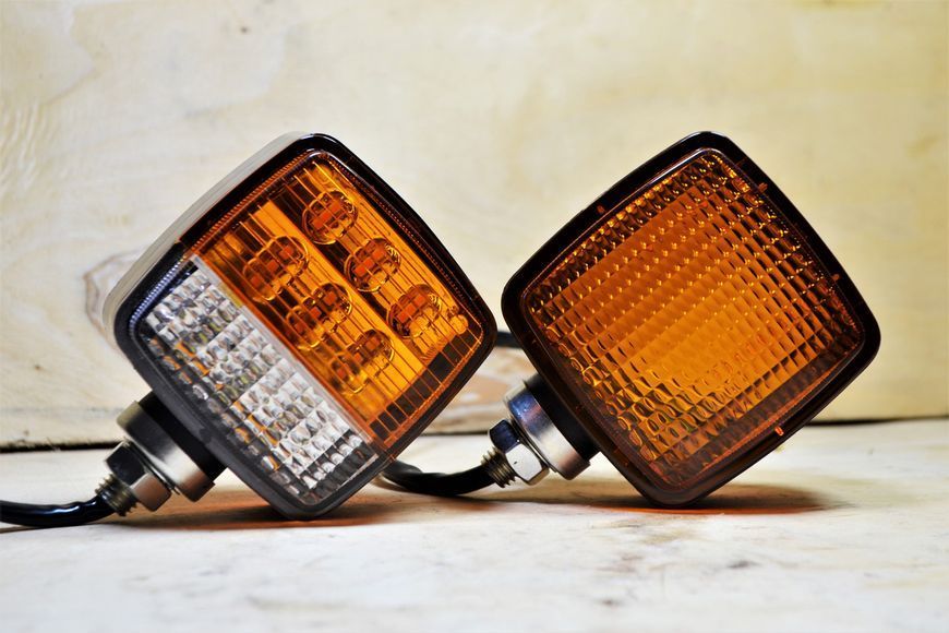 Габарит передний LED 12-24V (82*108*63.5мм) AL-00373 фото