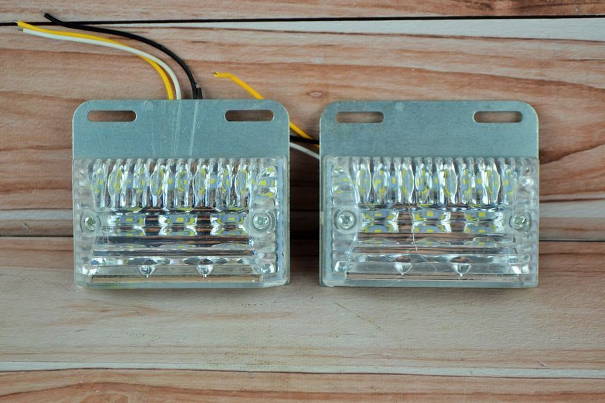 Габарит LED Белый фонарь + Белая подсветка снизу 24Вольт AL-00322 фото