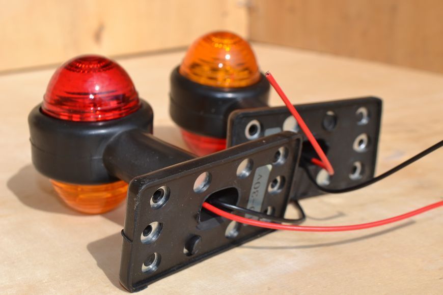 Габарит LED 12V заносу причепа. Права сторона та ліва 12Вольт AL-00285 фото